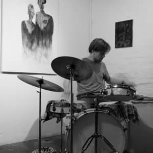 Emil Karlsen @ Havet, Árdna
